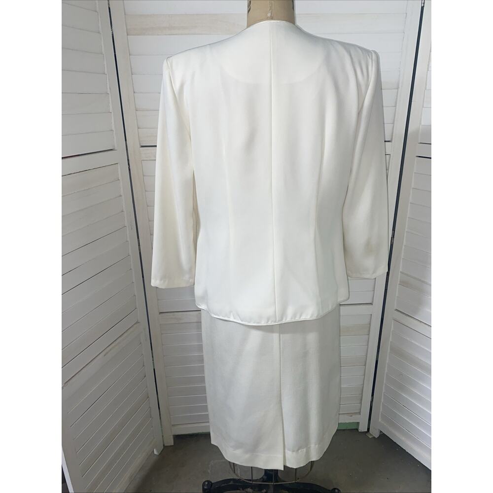 90s VTG Che Studio Woman's 2 pc Lined Embroidery Cream Suit Skirt/Jacket M/L - Picture 5 of 13